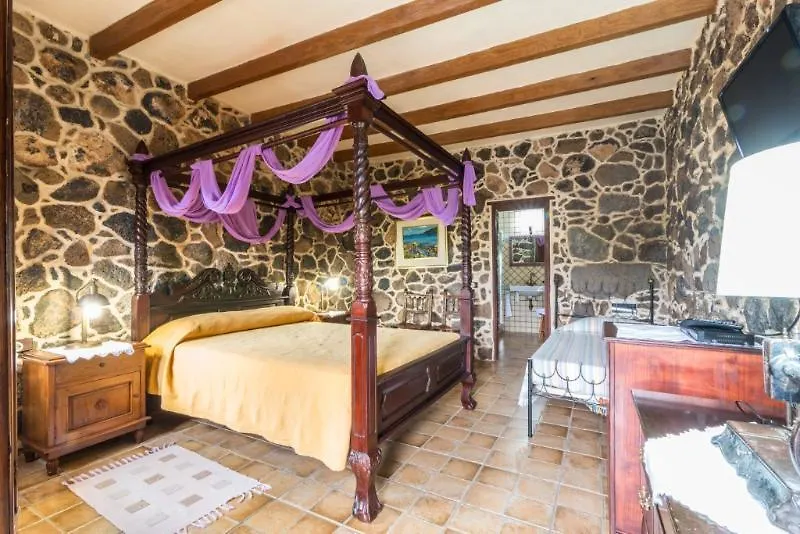 Hotel Rural Mahoh Corralejo 4*,