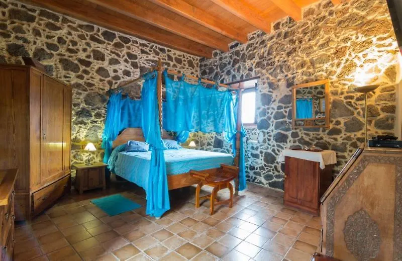 Hotel Rural Mahoh Corralejo 4*,